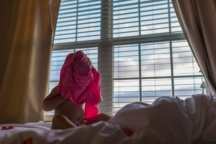 Want to know what a day looks like for a photographer momboss? Check out this day in the life with Kristin of Kristin Cornely Photography!