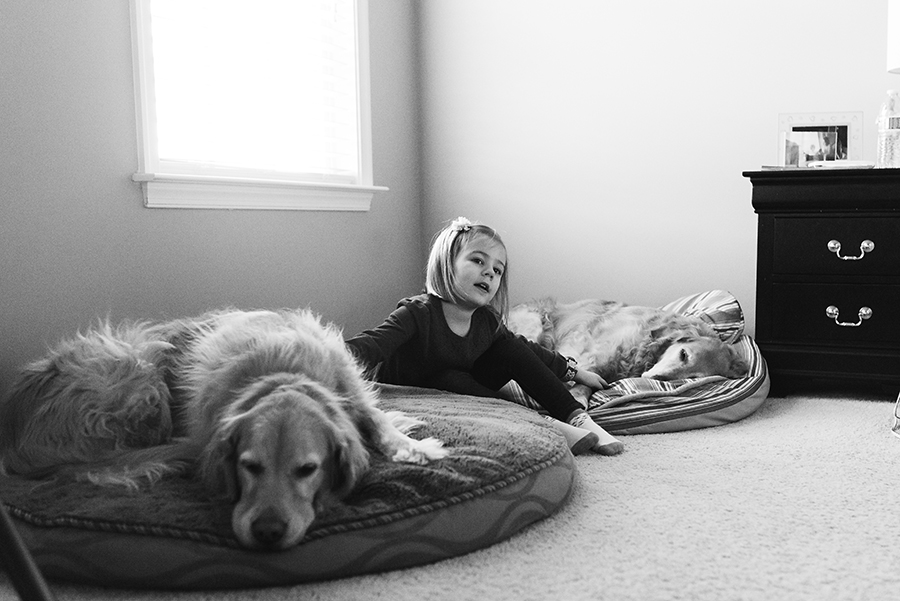 Want to know what a day looks like for a photographer momboss? Check out this day in the life with Kristin of Kristin Cornely Photography!