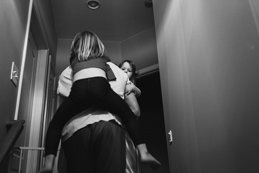 Want to know what a day looks like for a photographer momboss? Check out this day in the life with Kristin of Kristin Cornely Photography!