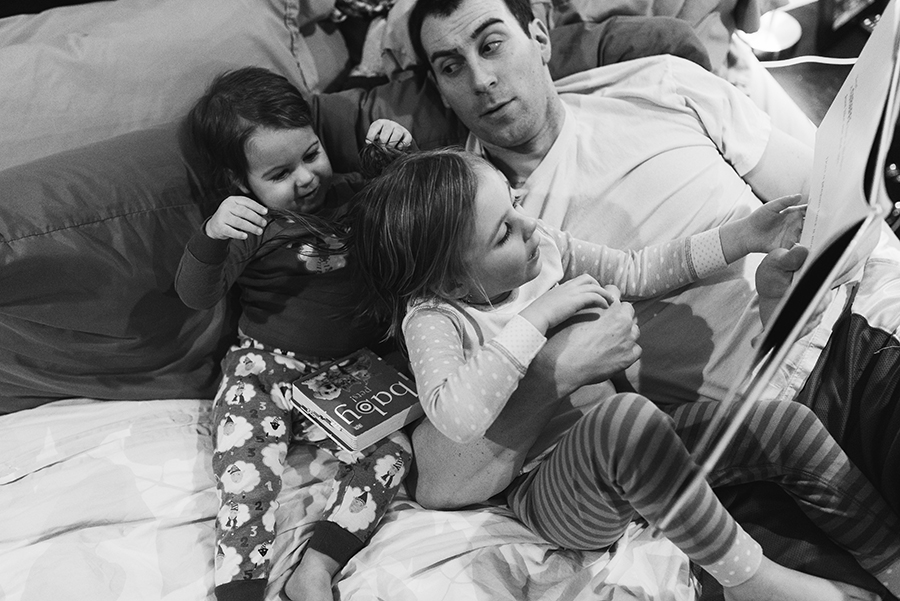 Want to know what a day looks like for a photographer momboss? Check out this day in the life with Kristin of Kristin Cornely Photography!