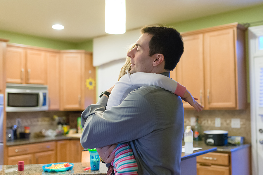 Want to know what a day looks like for a photographer momboss? Check out this day in the life with Kristin of Kristin Cornely Photography!