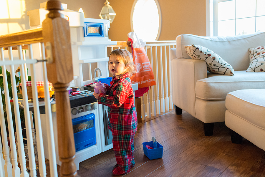 Want to know what a day looks like for a photographer momboss? Check out this day in the life with Kristin of Kristin Cornely Photography!